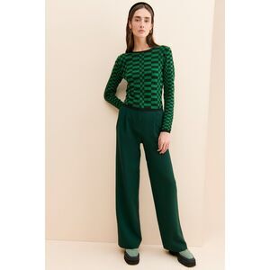 Daydreamer LA Evergreen Check Sweater Size Small $87 retail NWT Soft!
